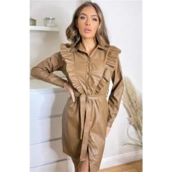 Knielanges Kunstleder Kleid Mit Rüschen Und Gürtel Camel